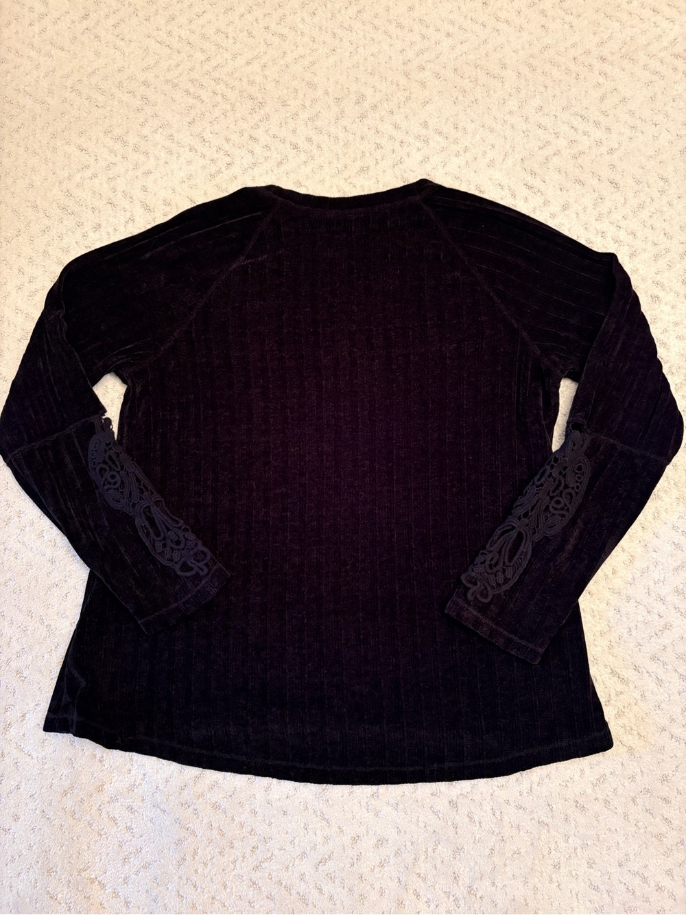 Knox Rose Black Chenille Sweater With Crochet Cut Out Sleeve Size XL Dark Boho - Picture 3 of 11